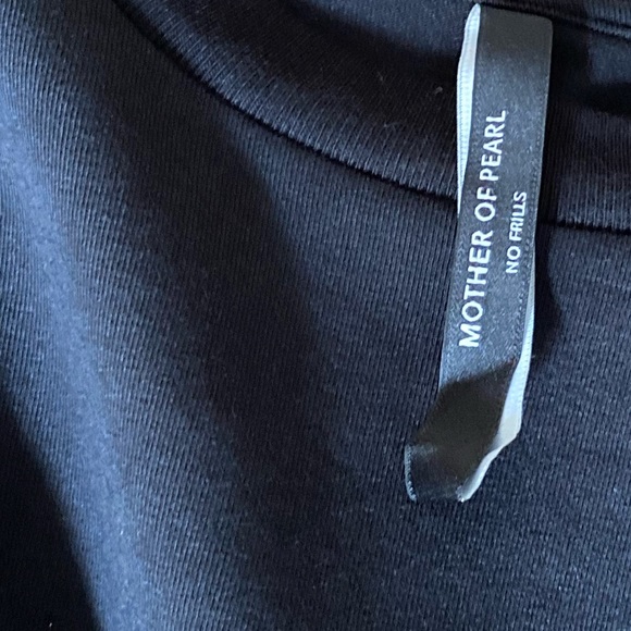 Mother of Pearl Aubree Floral Puff SleeveTop - Picture 6 of 6